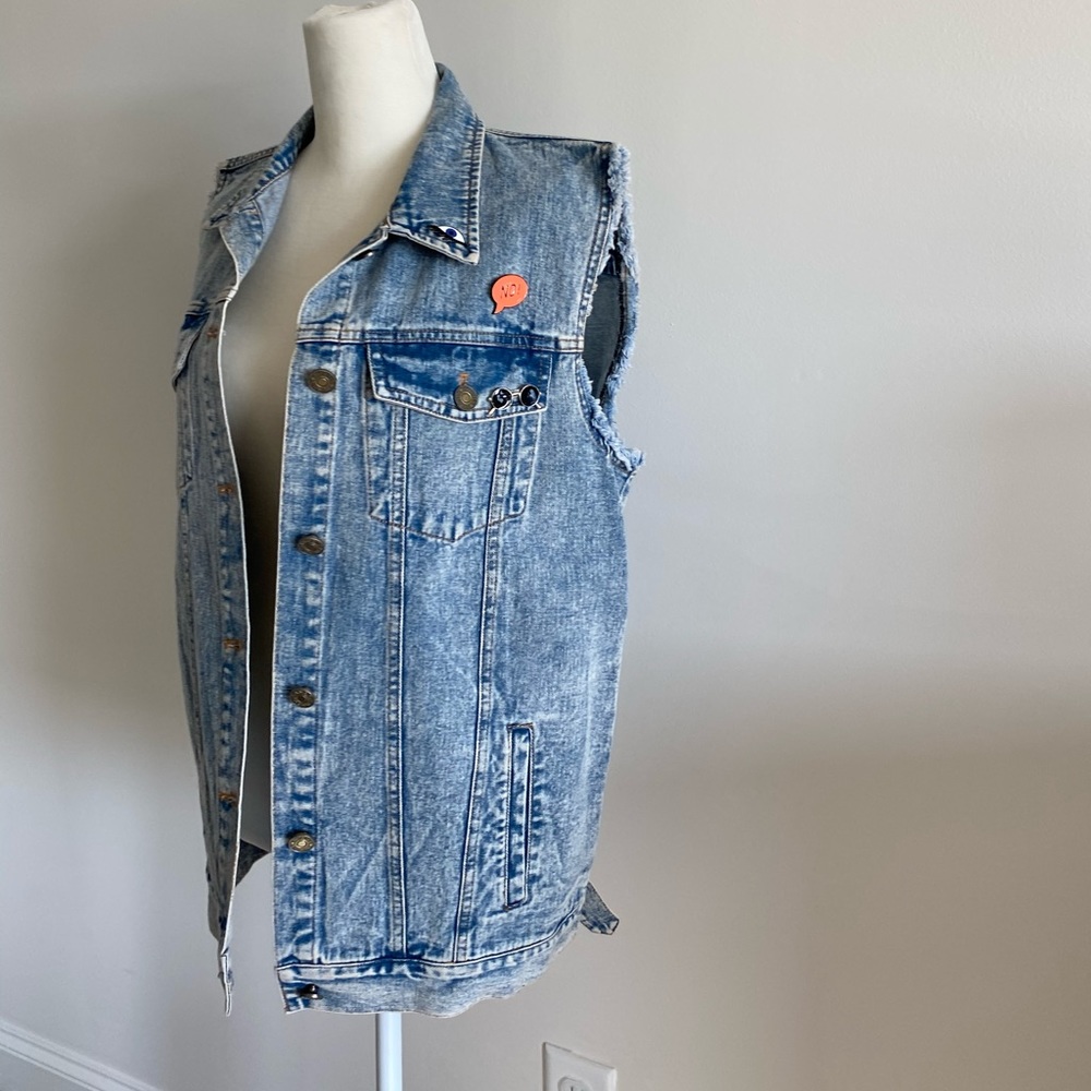 Gianni Bini denim jacket - Picture 2 of 13